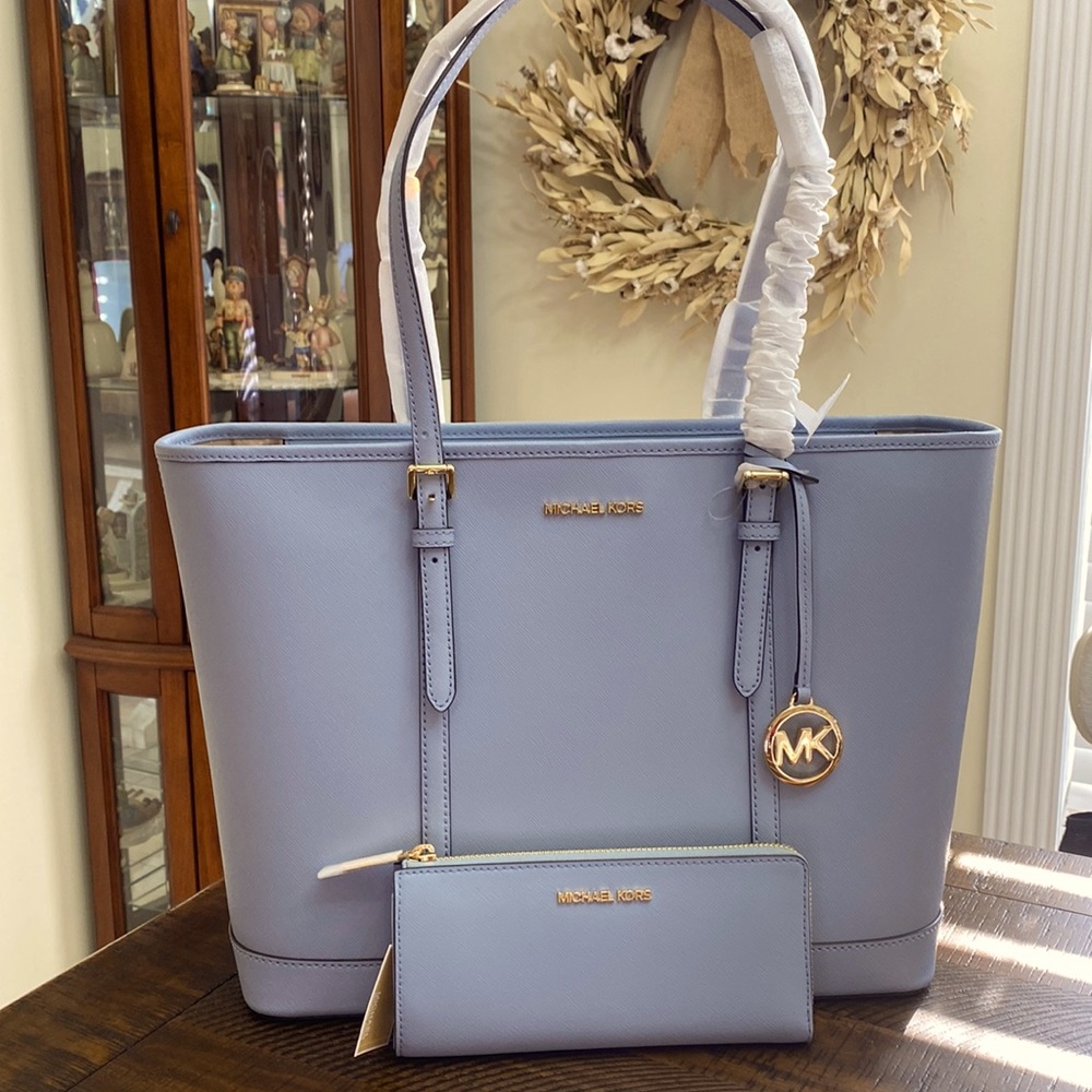 MICHAEL KORS LARGE Pale Blue Purse and Wallet Set NWT💙💙